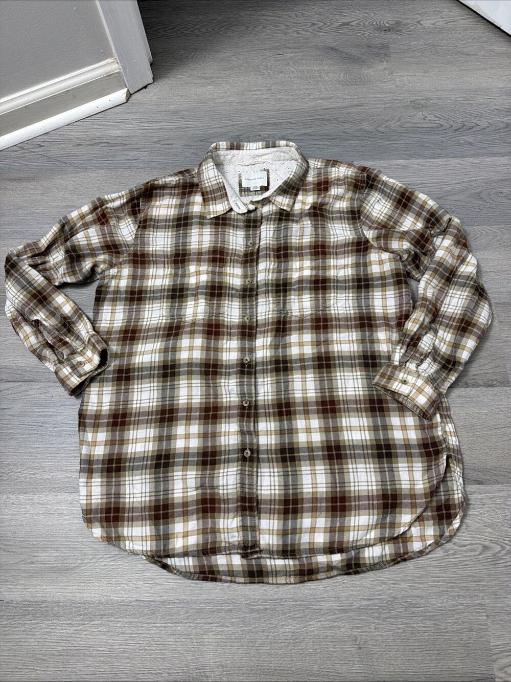 American Eagle Plaid Button Down Shirt Women's Medium Oversized Eyelet Trim